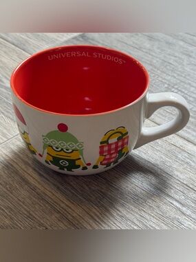 Universal Studios Despicable Me - Holiday Minions Coffee Mug Soup Cup